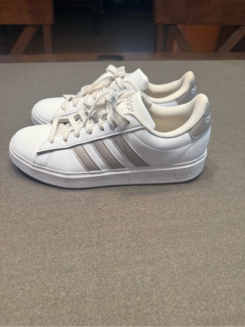 adidas White Sneakers with Metallic Stripes - Picture 1 of 7